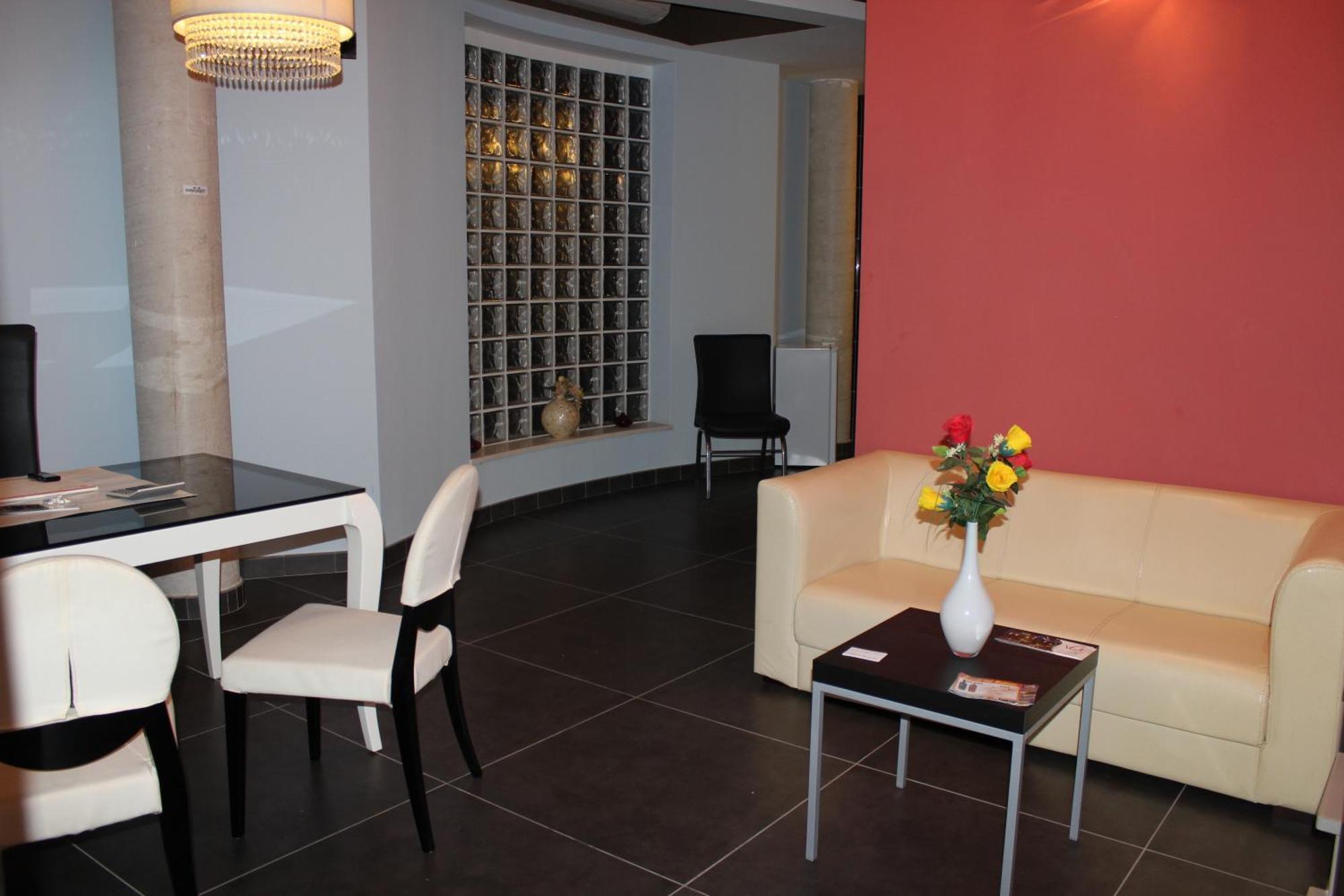 B&B Via Gallipoli Алецио Екстериор снимка