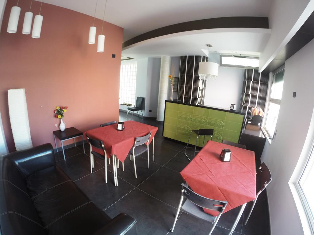 B&B Via Gallipoli Алецио Екстериор снимка