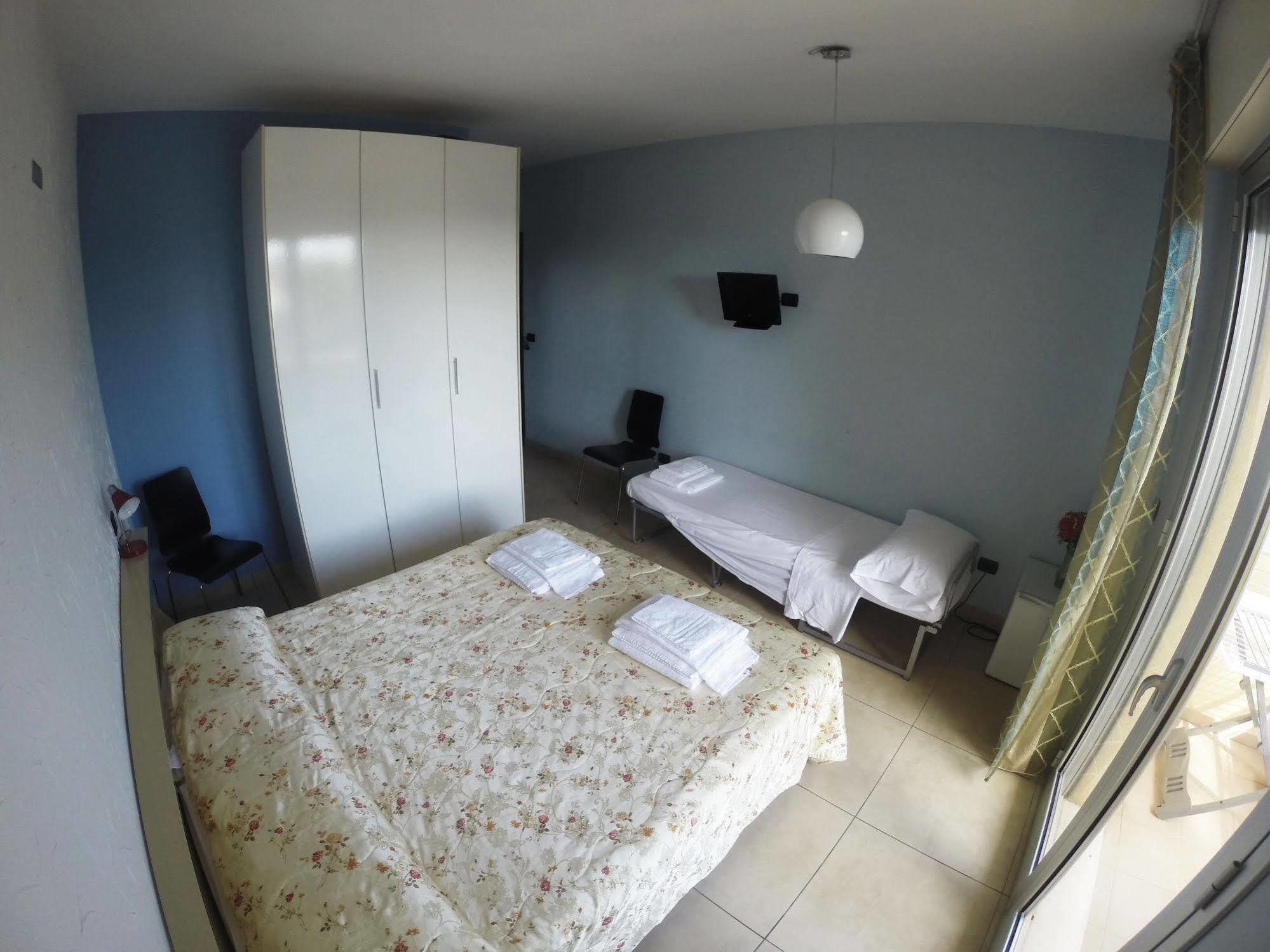 B&B Via Gallipoli Алецио Екстериор снимка