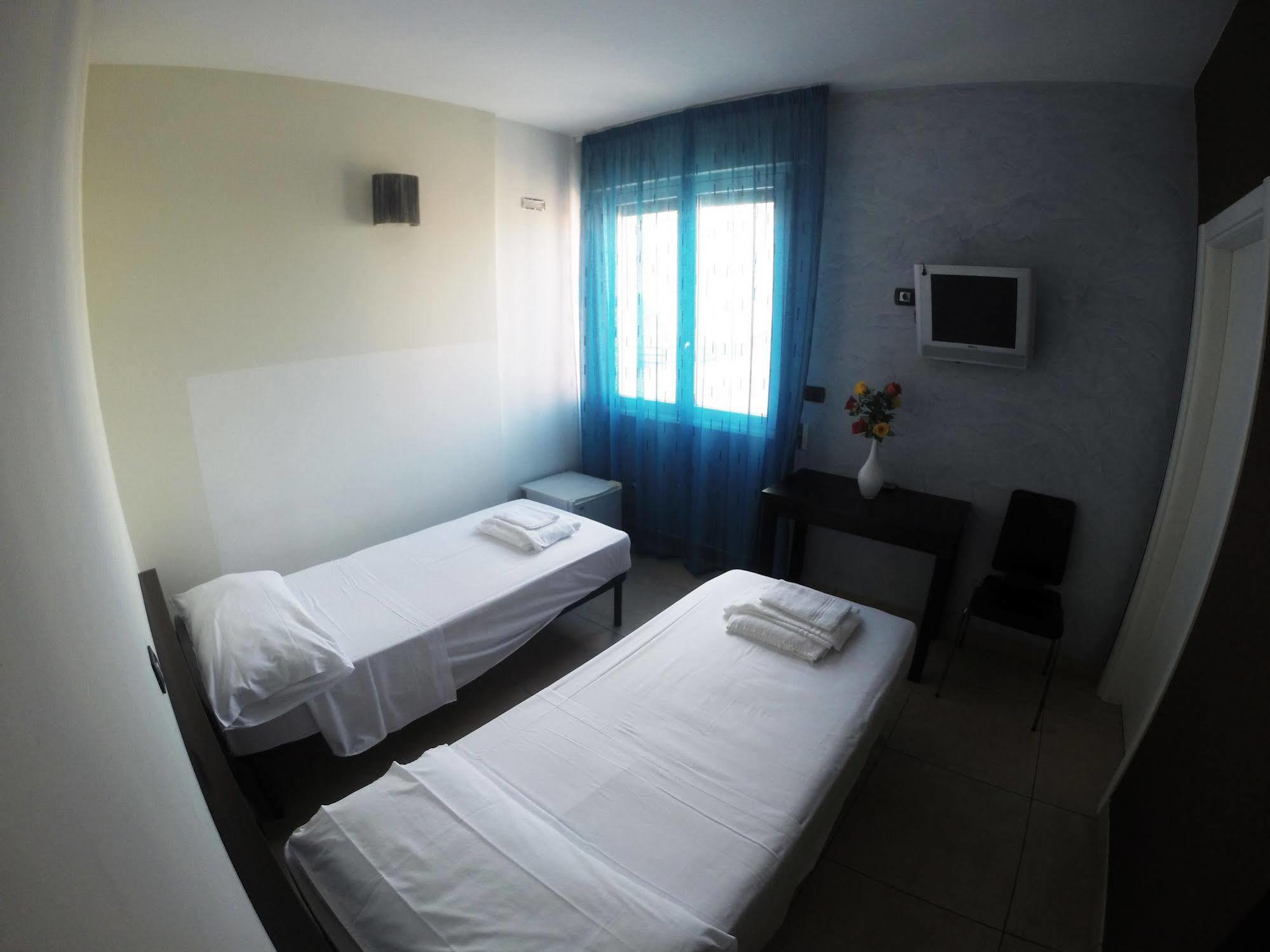 B&B Via Gallipoli Алецио Екстериор снимка
