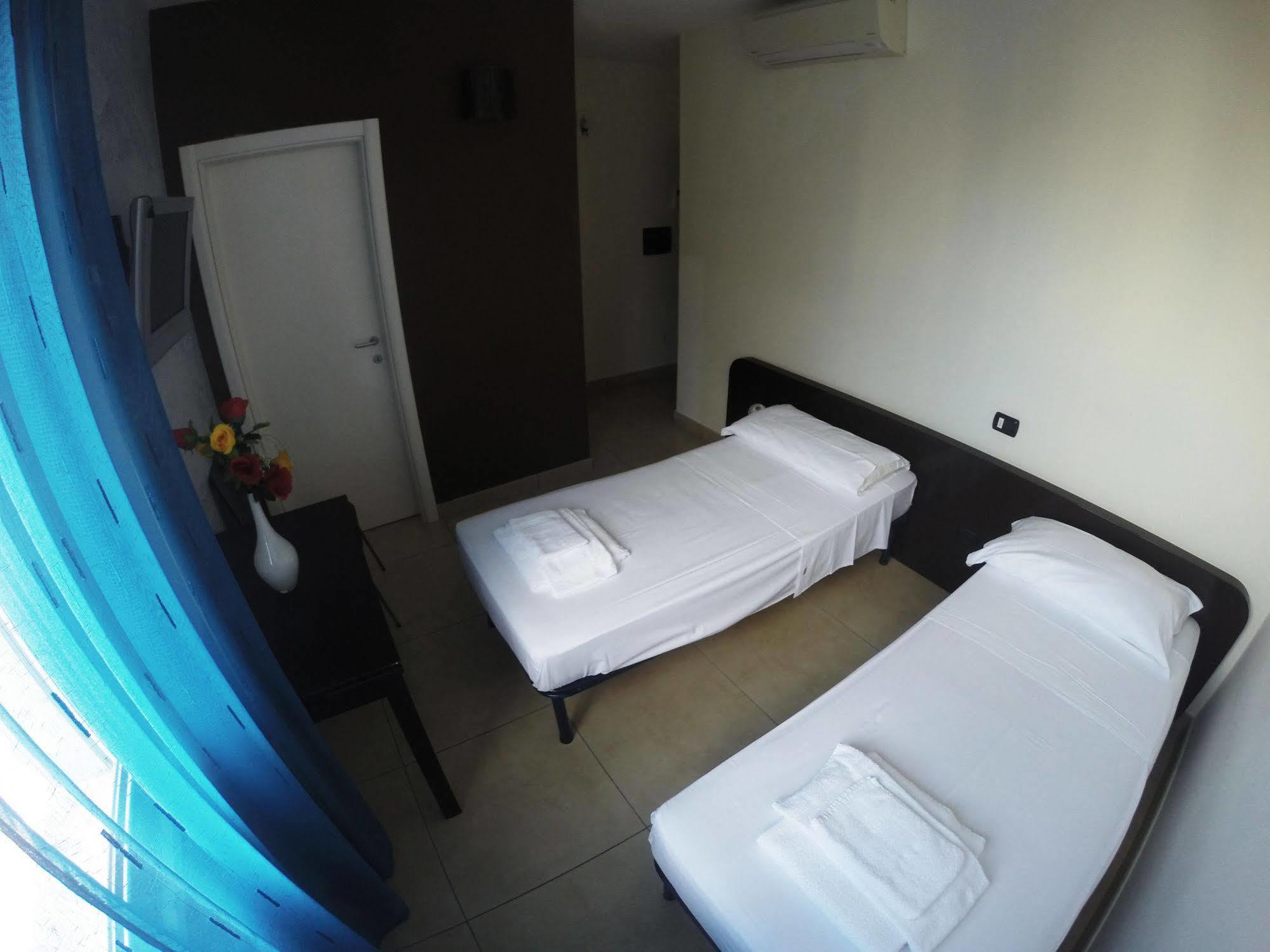 B&B Via Gallipoli Алецио Екстериор снимка